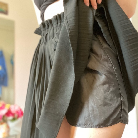 zara BLACK SKORT size small! - Picture 2 of 4